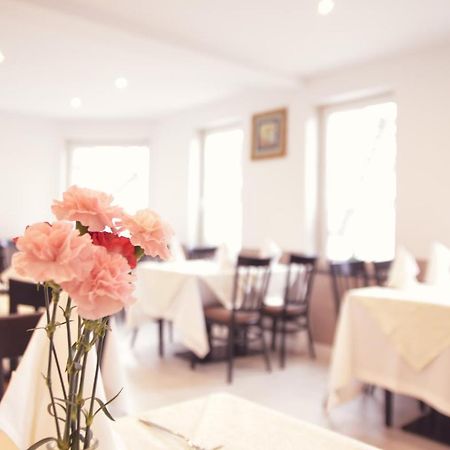 Hotel Langhans Abstatt Bagian luar foto