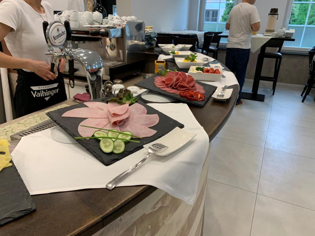 Hotel Langhans Abstatt Bagian luar foto