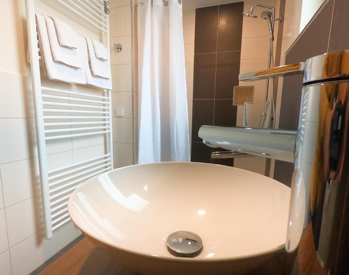 Hotel Langhans Abstatt Bagian luar foto