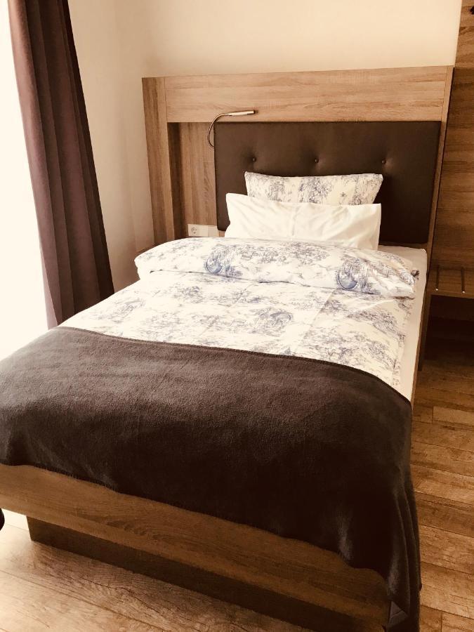 Hotel Langhans Abstatt Bagian luar foto